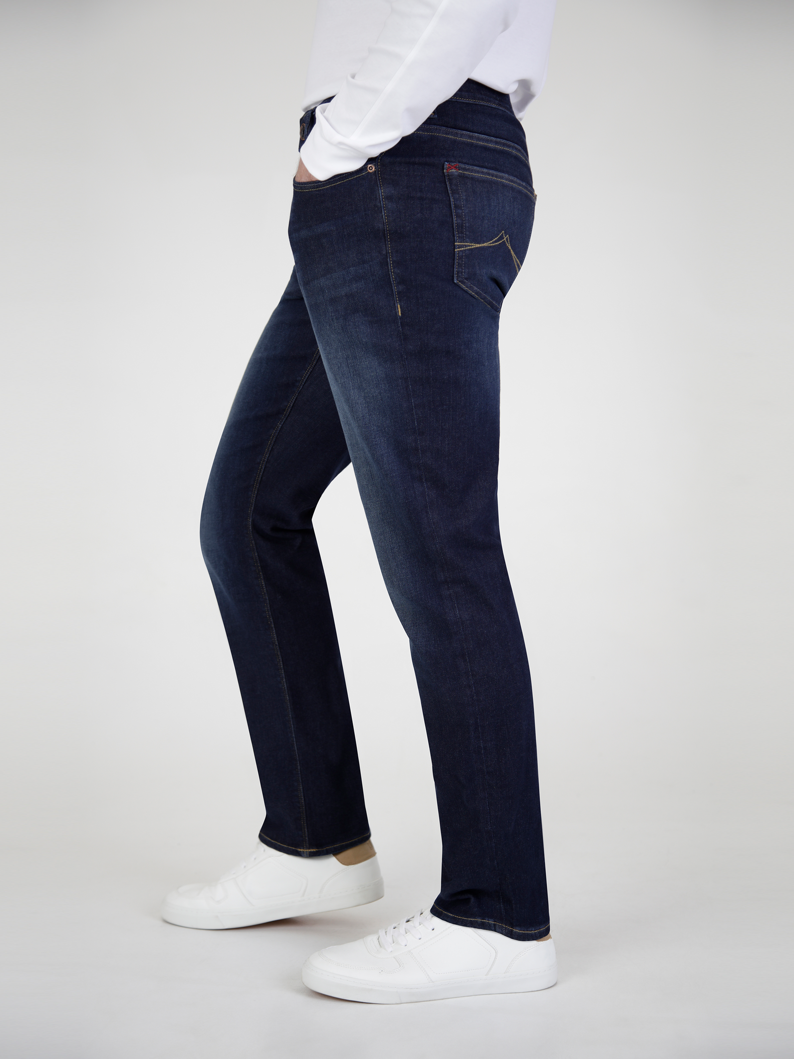 Straight Fit Flex Active Dark Denim Jean