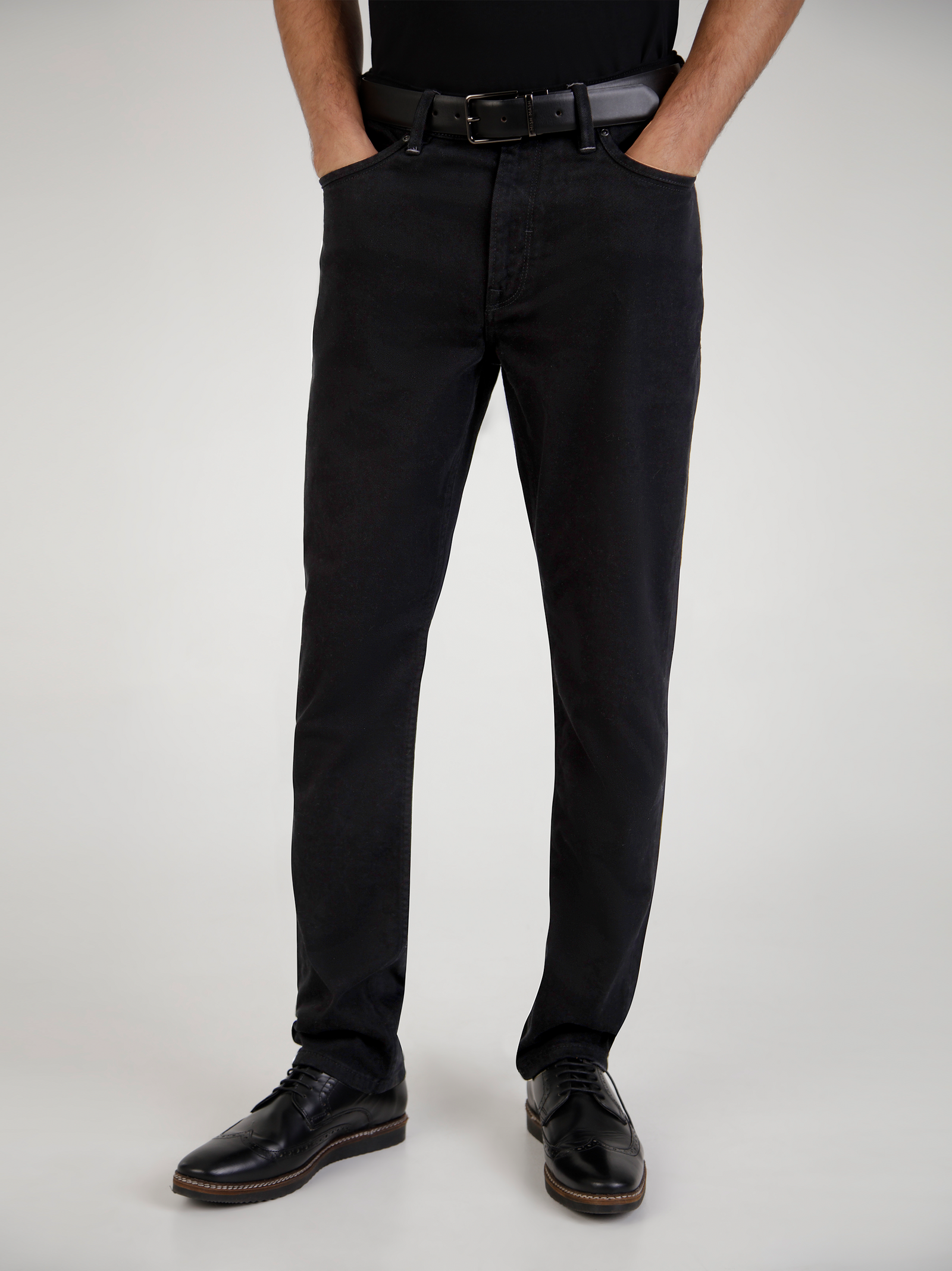 Tapered Fit Huckster Black Jean