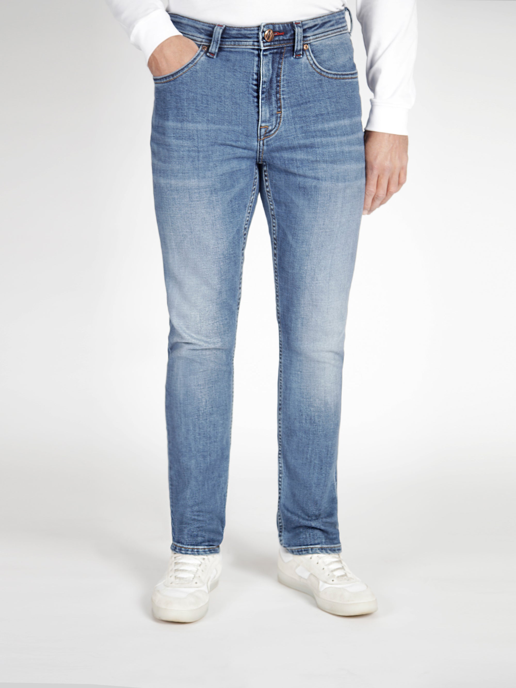 Tapered Fit Lazio Marine Light Denim Jean