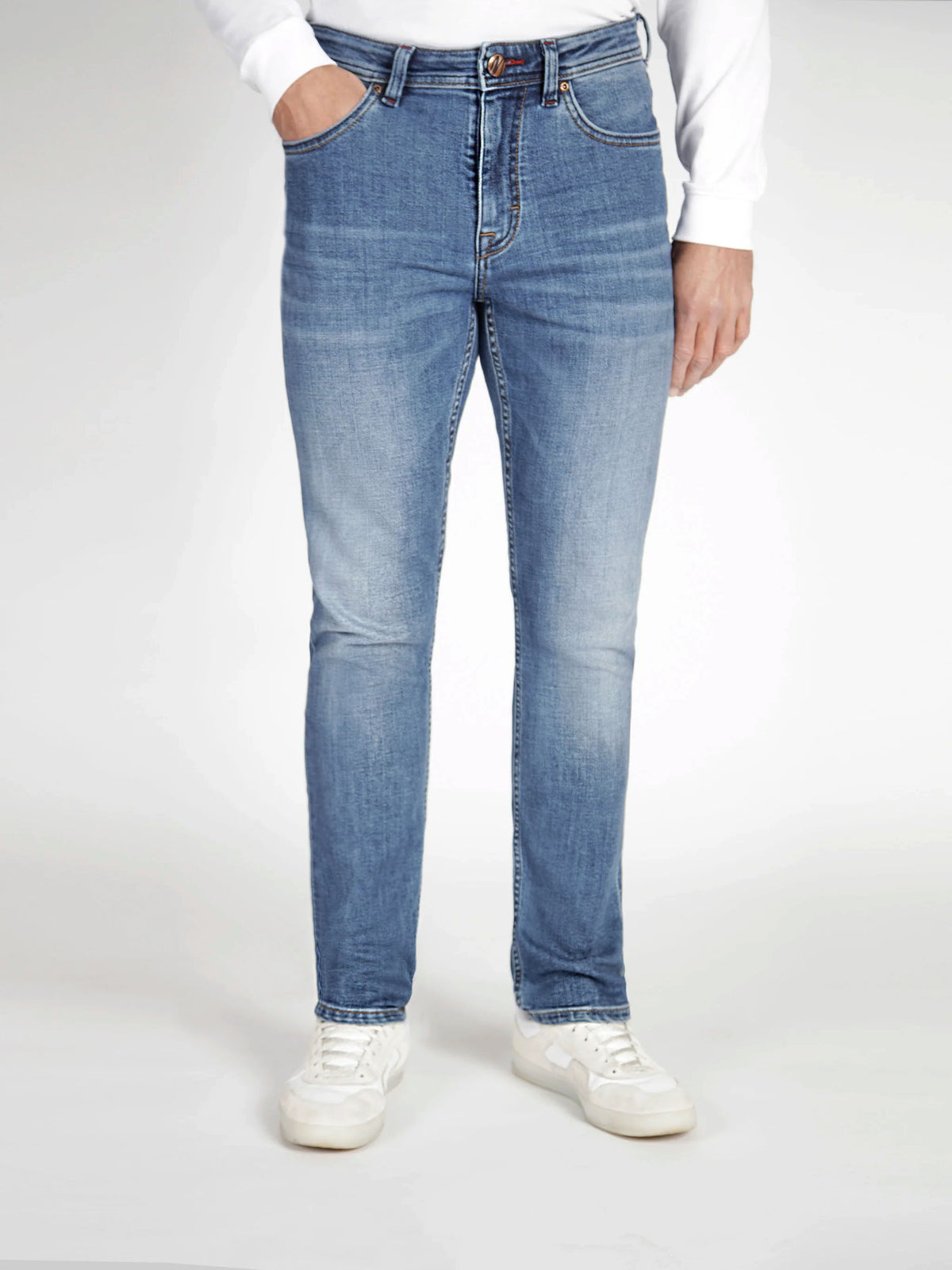 Tapered Fit Lazio Marine Light Denim Jean
