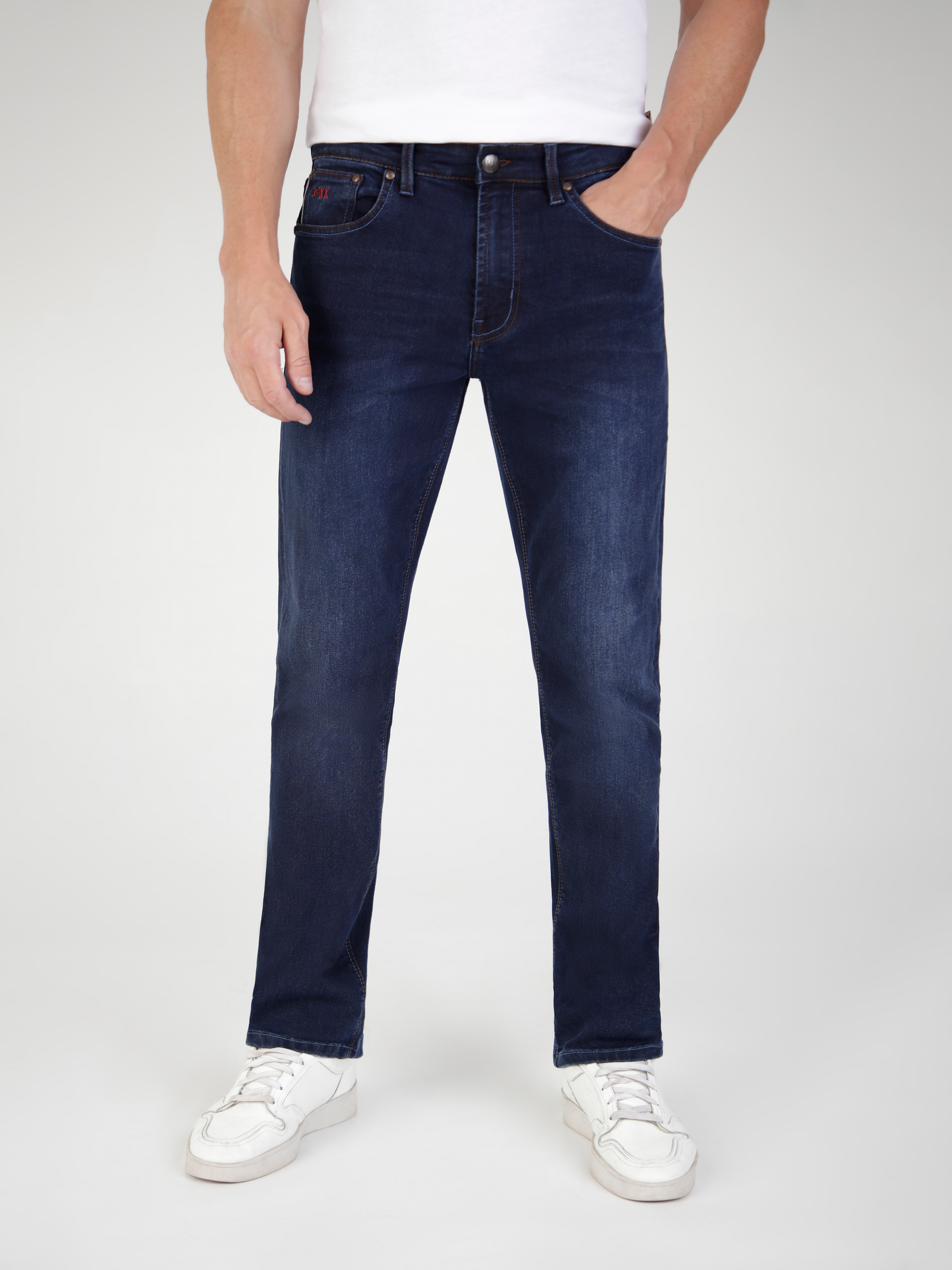Straight Fit Mid Stretch Lot XX Blue Black Jeans