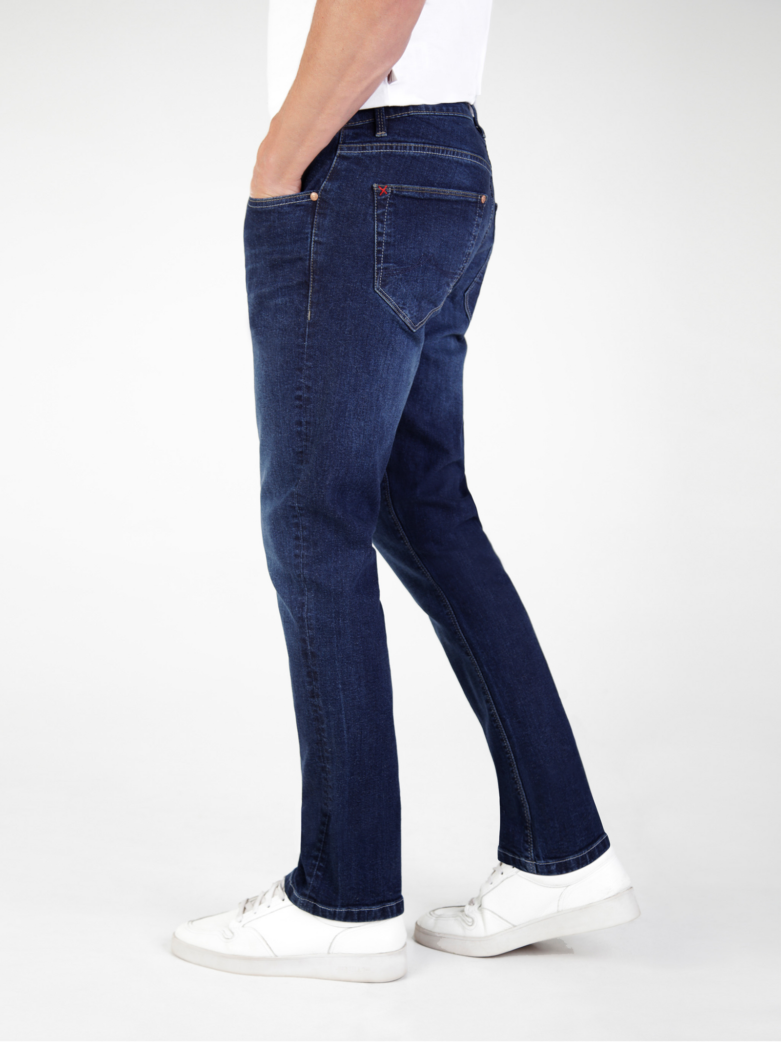 Tapered Fit Mid Stretch Lot XX Dark Stretch Jeans