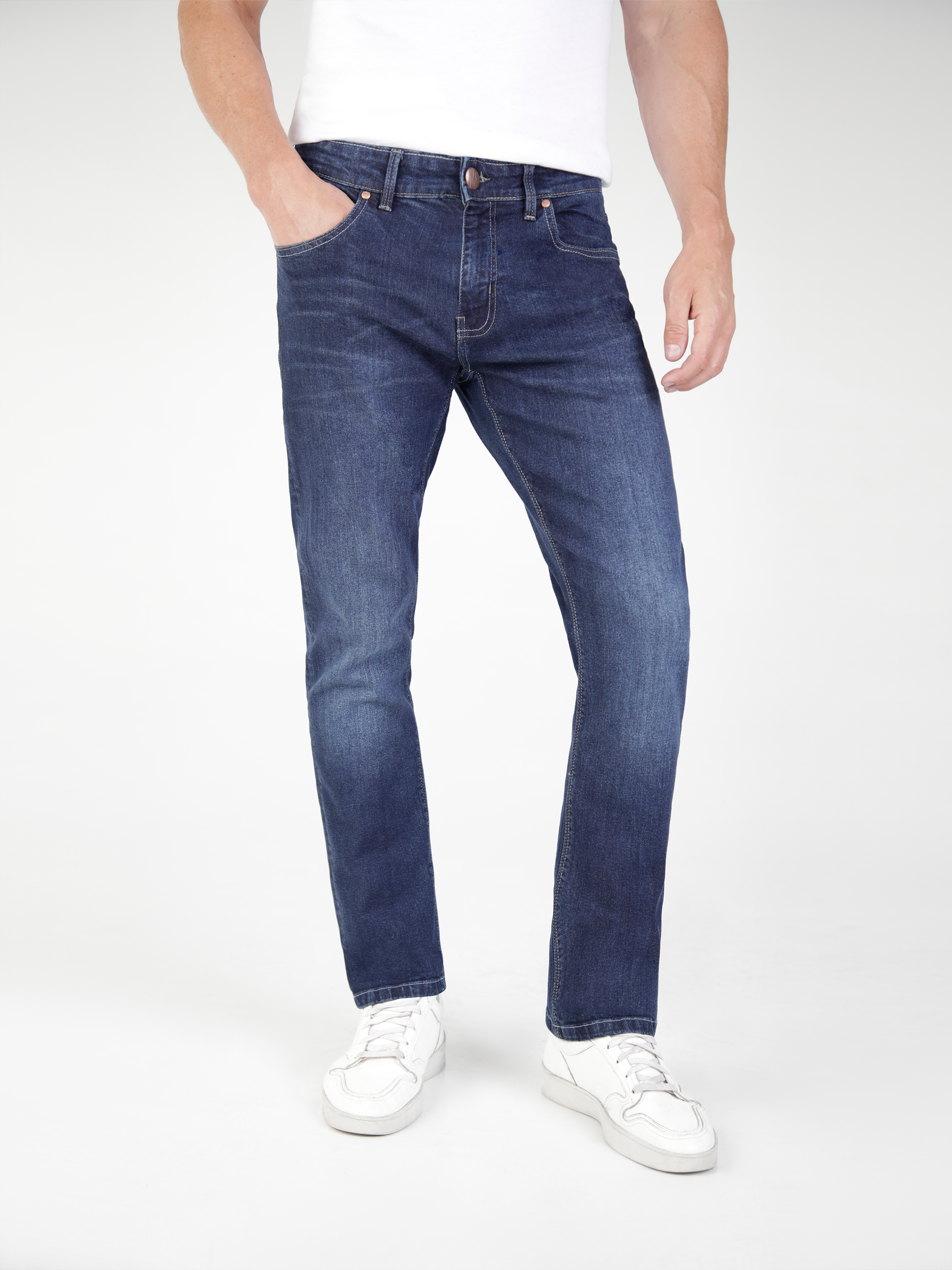 Tapered Fit Mid Stretch Lot XX Dark Stretch Jeans