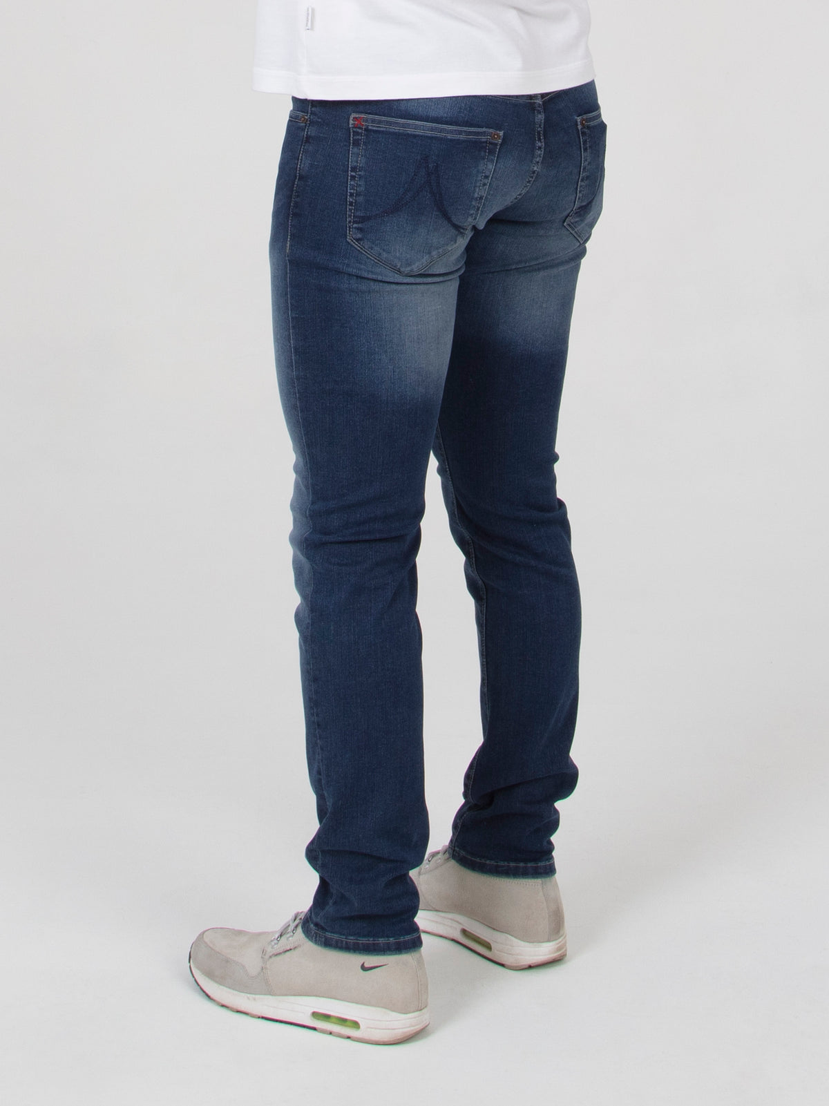 Slim Fit Hyper FLEX Mid Sandblast Jeans